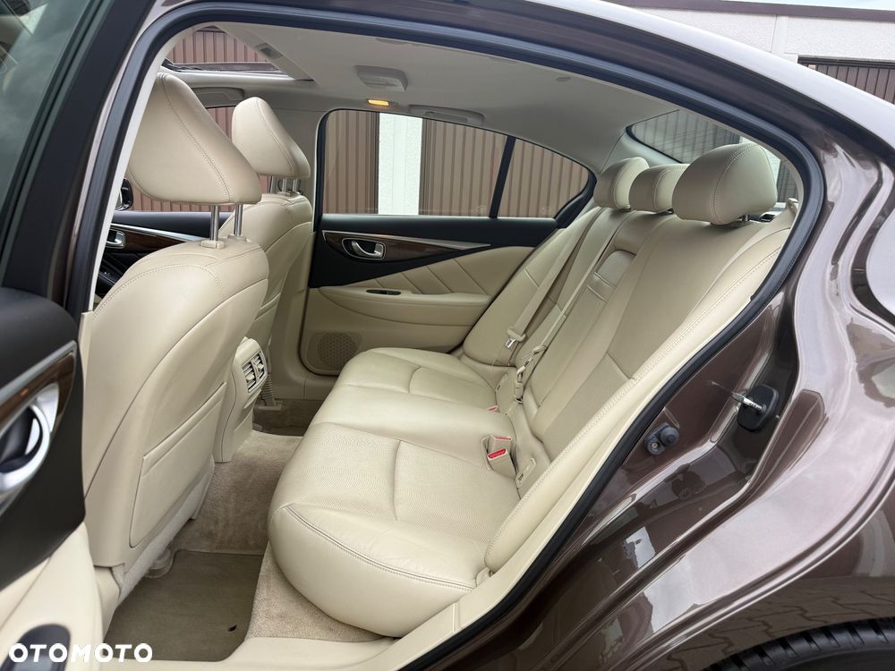 Infiniti Q50 2.2d Premium - 7