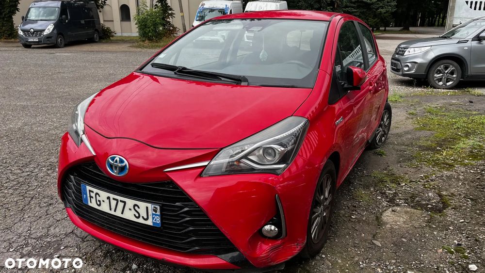 Toyota Yaris 1.5 VVT-i Comfort mit Design Paket - 4