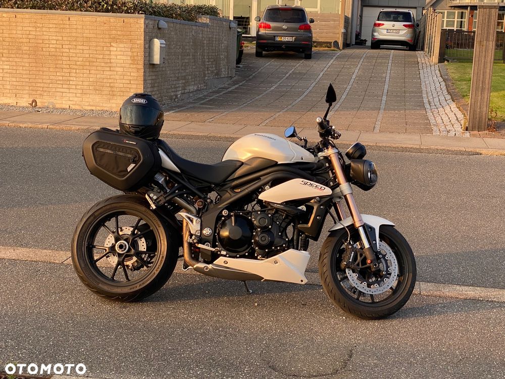 Triumph Speed Triple - 3