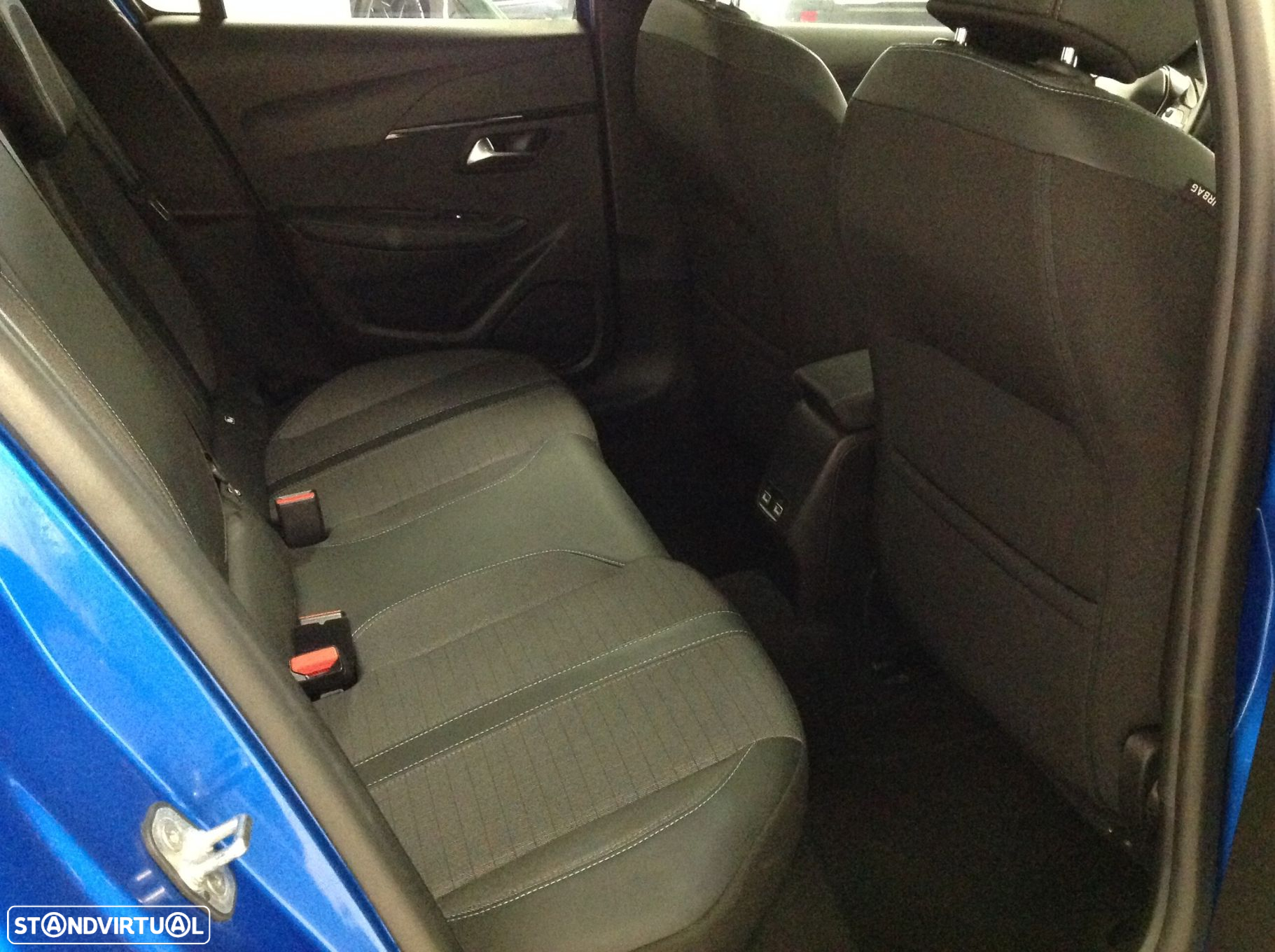 Peugeot 208 1.2 PureTech Allure - 27