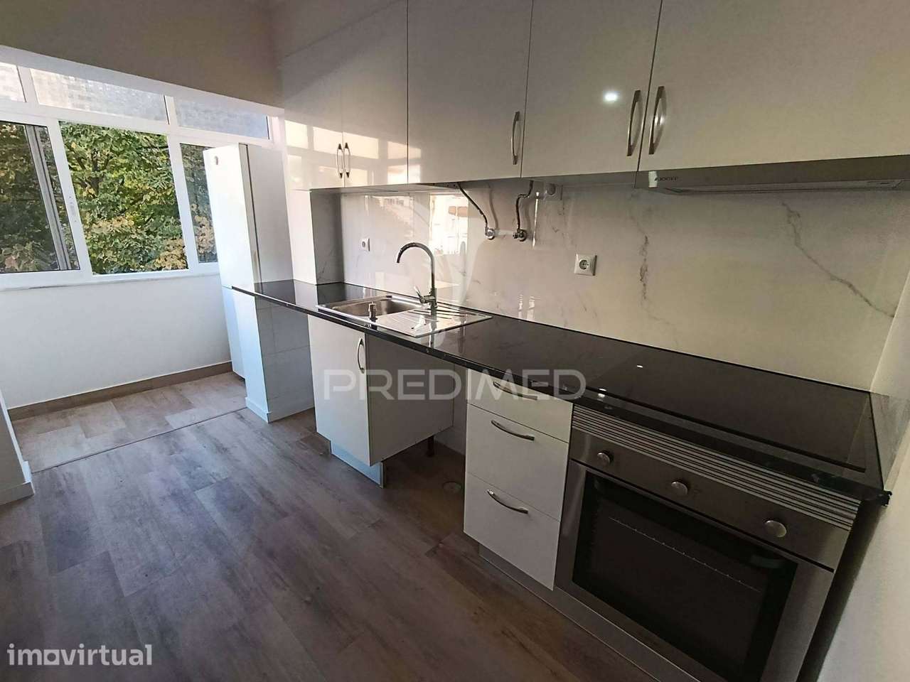 Apartamento T2 Remodelado | Praça do Brasil, Setúbal - Grande imagem: 4/19