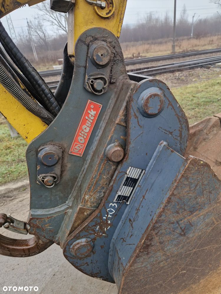 Komatsu PW118MR-8 - 13