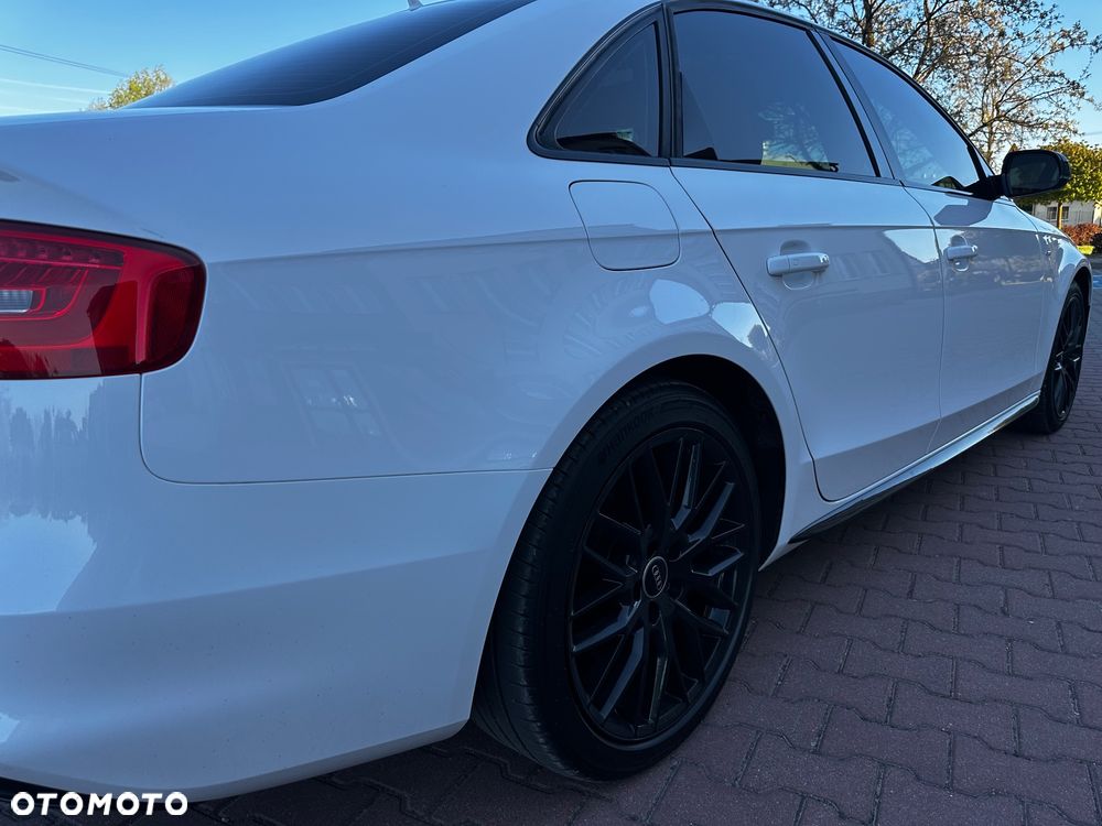 Audi A4 Limousine - 14