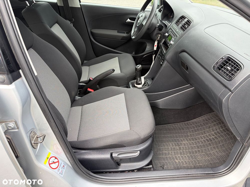 Volkswagen Polo 1.2 MATCH - 13
