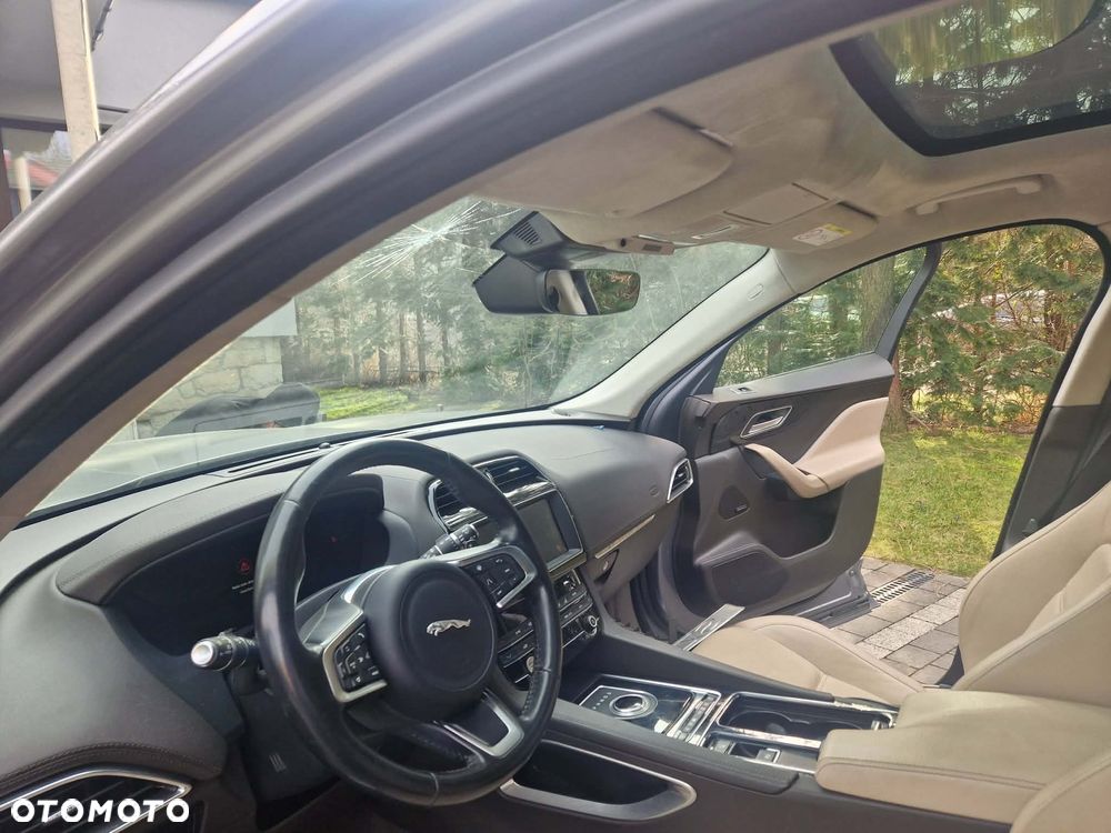 Jaguar F-Pace 2.0 i4D AWD Prestige - 9