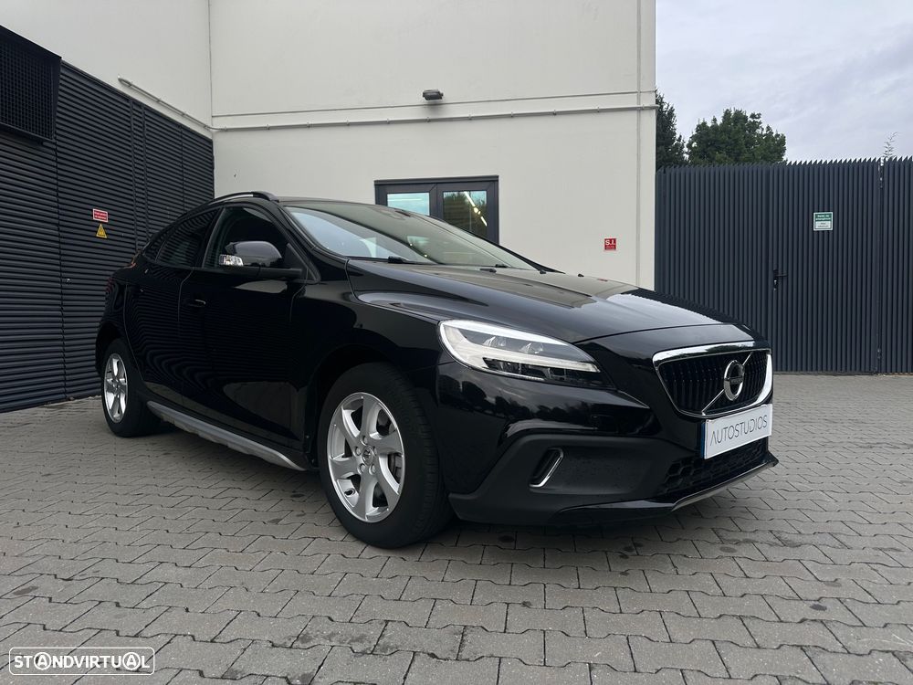 Volvo V40 Cross Country 1.5 T3 Momentum Geartronic - 3