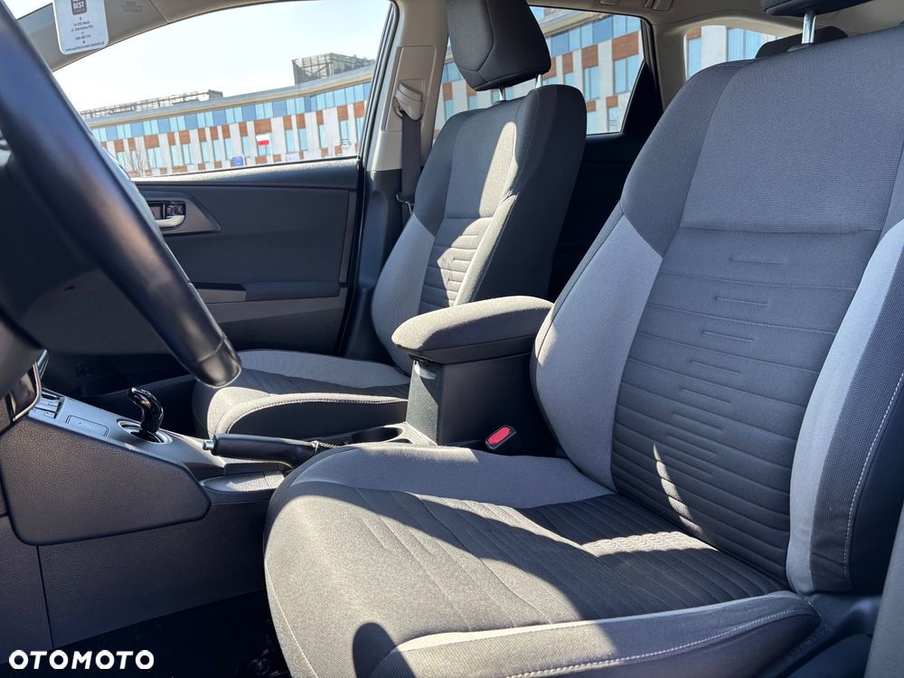 Toyota Auris Hybrid 135 Prestige - 13