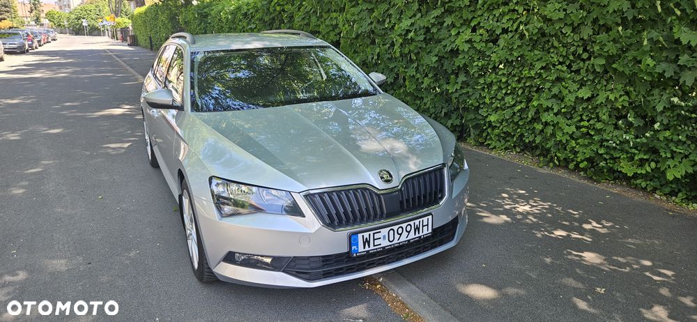 Skoda Superb 2.0 TDI Ambition DSG7 - 4