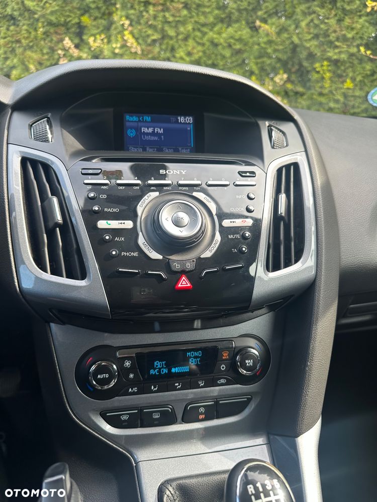 Ford Focus 1.6 EcoBoost Start-Stopp-System - 19