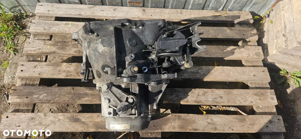 Skrzynia biegów 20dp60 Citroen Peugeot 1,6 HDI 5 biegów - 3
