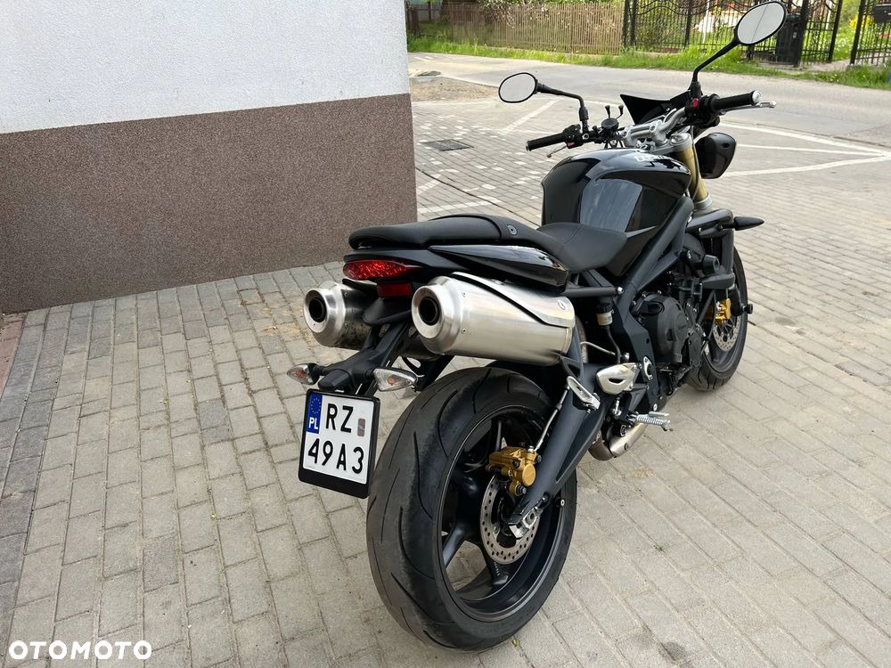 Triumph Street Triple - 28