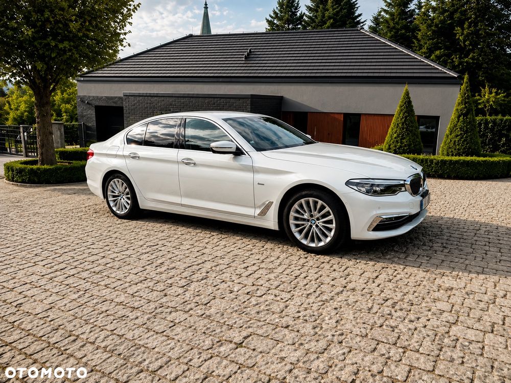 BMW Seria 5 530i Luxury Line sport - 3