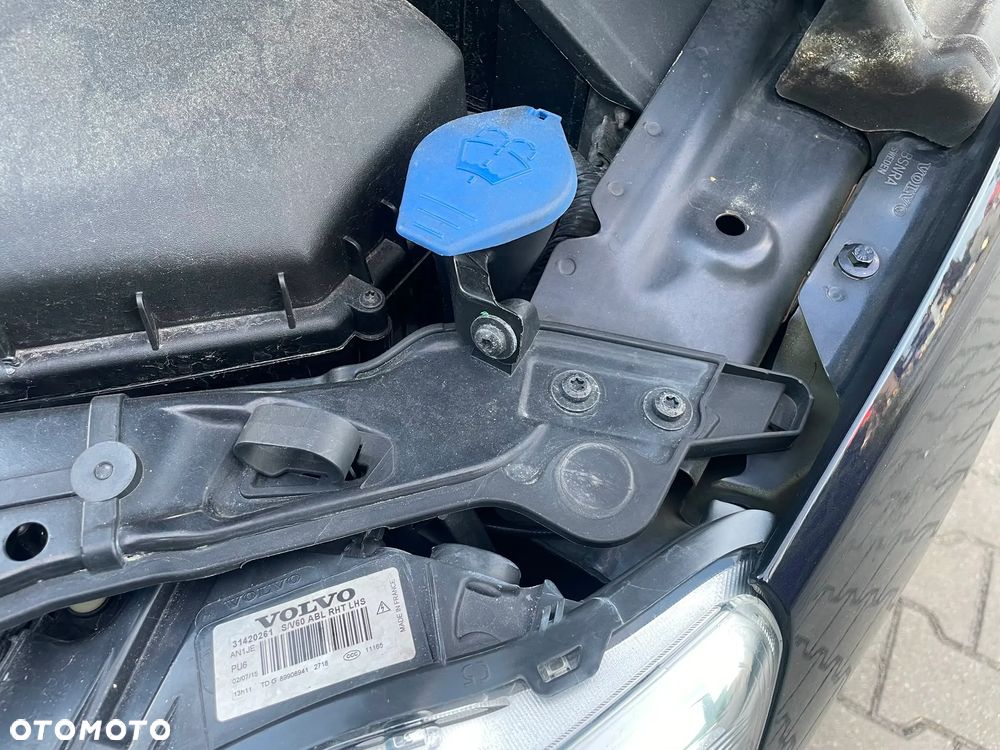 Volvo V60 D3 Momentum - 33