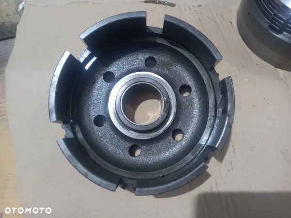 Kosz przedniego napędu Z46 przystawka Massey Ferguson 6170 - 4
