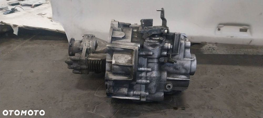 SKRZYNIA BIEGÓW + REDUKTOR SKODA OCTAVIA II 2.0 TDI JLR - 6