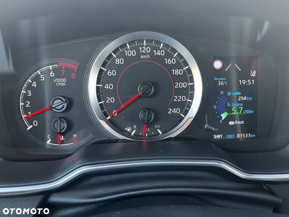 Toyota Corolla 1.6 Comfort - 19