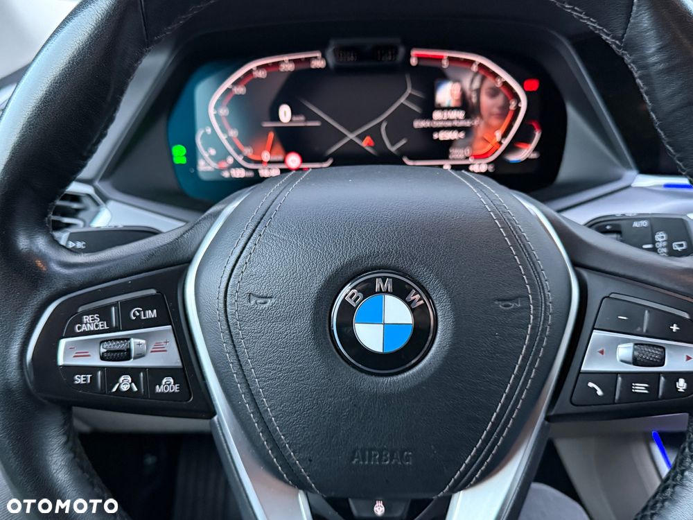 BMW X5 xDrive30d - 27