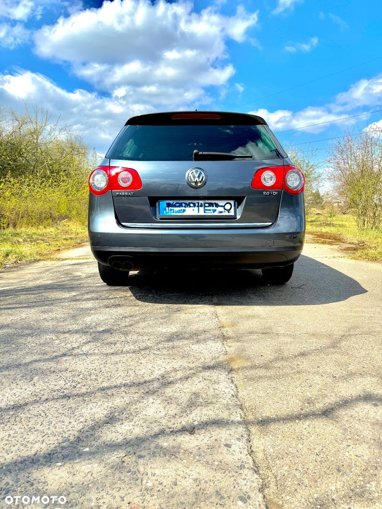 Volkswagen Passat 2.0 TDI Highline - 2