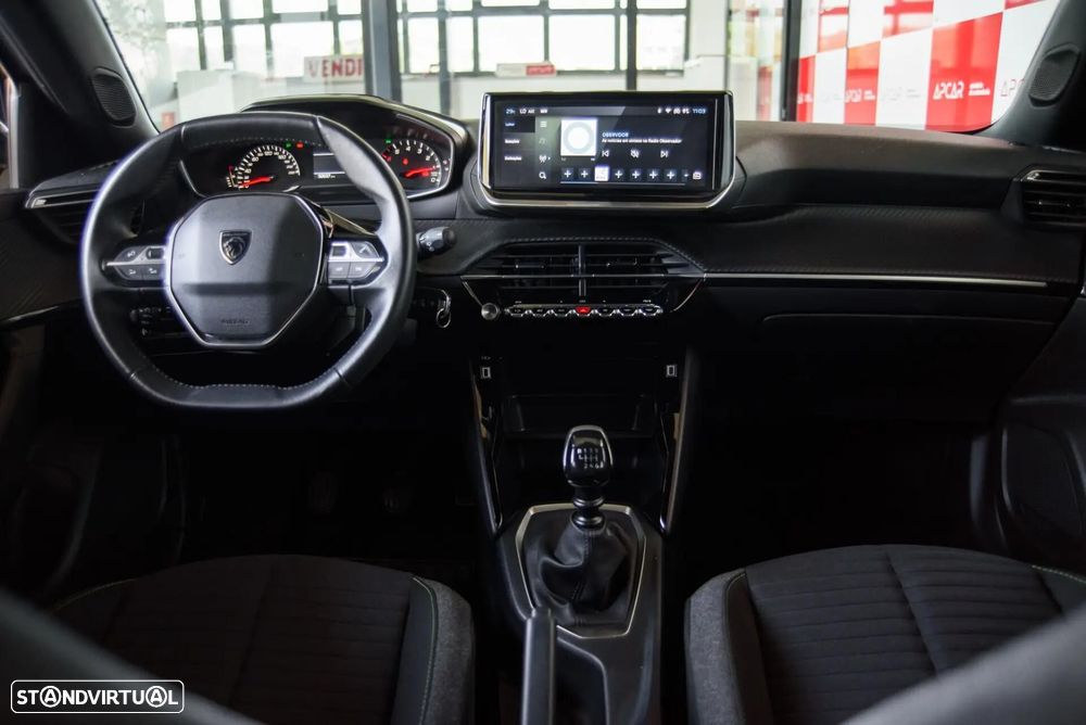 Peugeot 2008 1.2 PureTech Active - 40