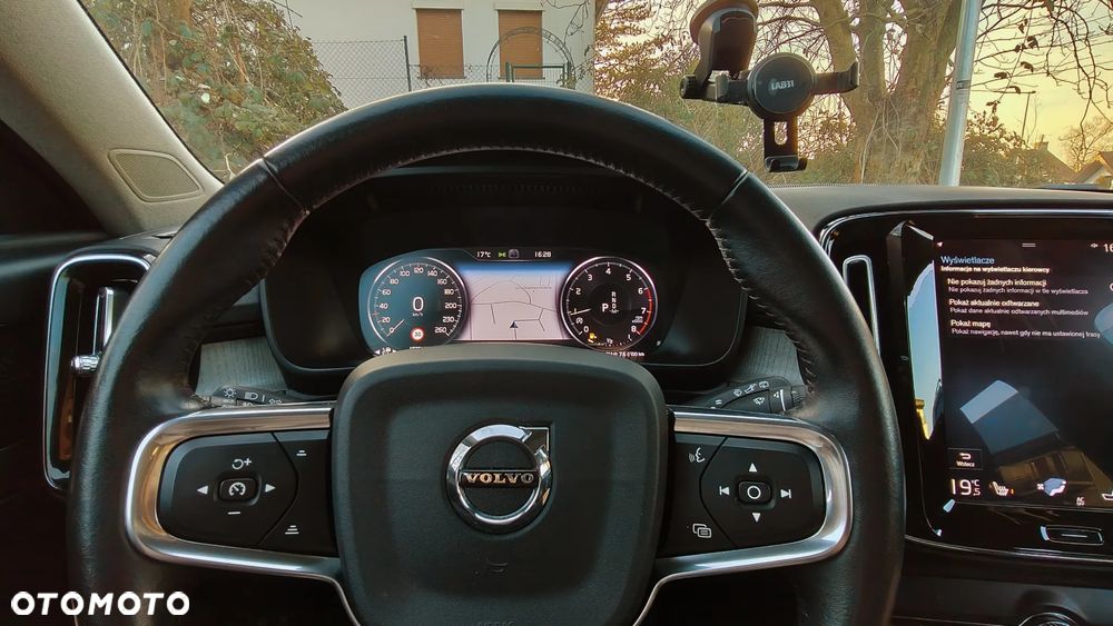 Volvo XC 40 T3 Geartronic Inscription - 24