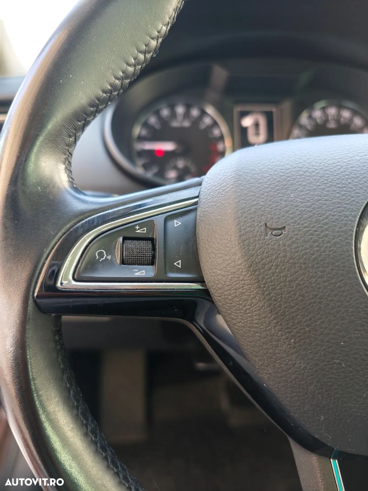 Skoda Octavia 2.0 TDI (Green tec) DSG Ambition - 19