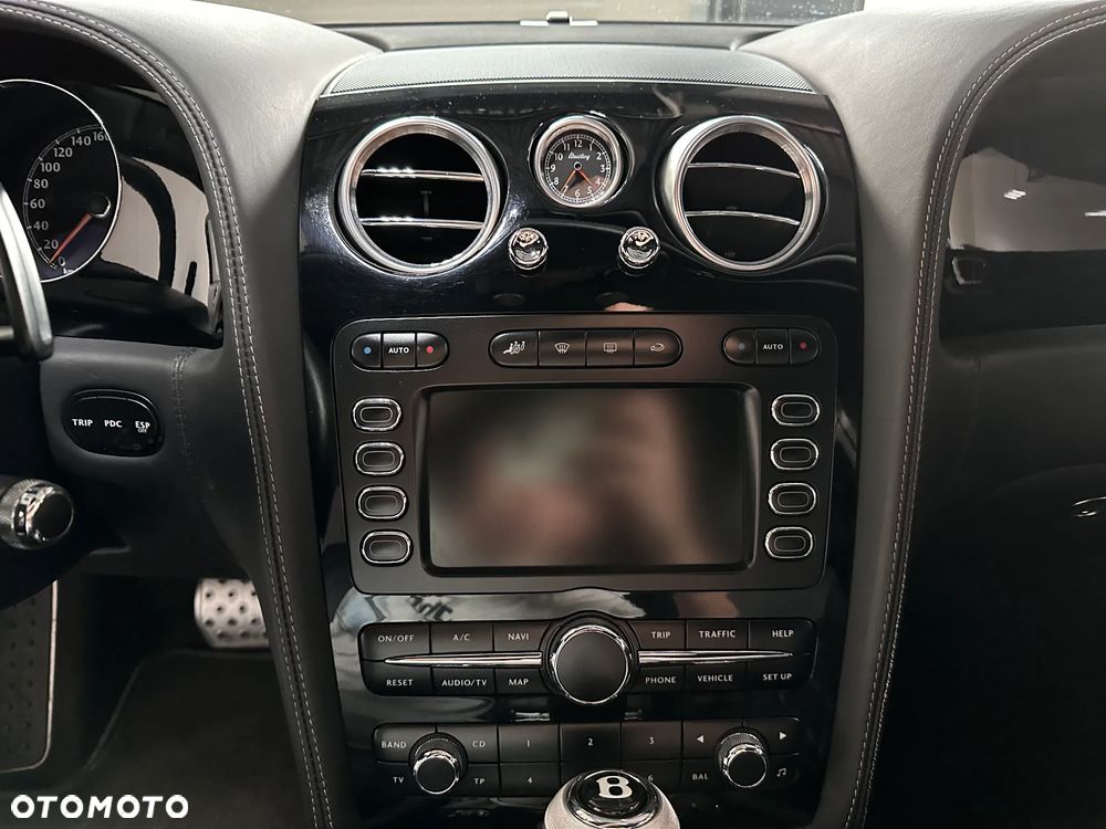 Bentley Flying Spur - 17