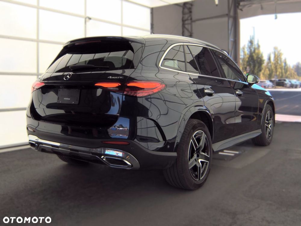Mercedes-Benz GLC 300 4Matic 9G-TRONIC - 3