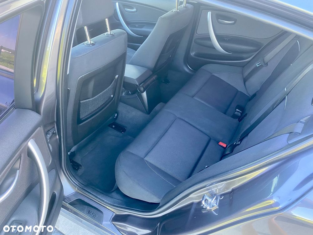 BMW Seria 1 - 10