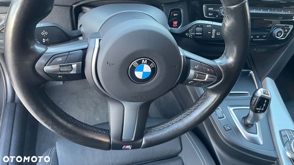 BMW Seria 3 320d Sport Line - 13