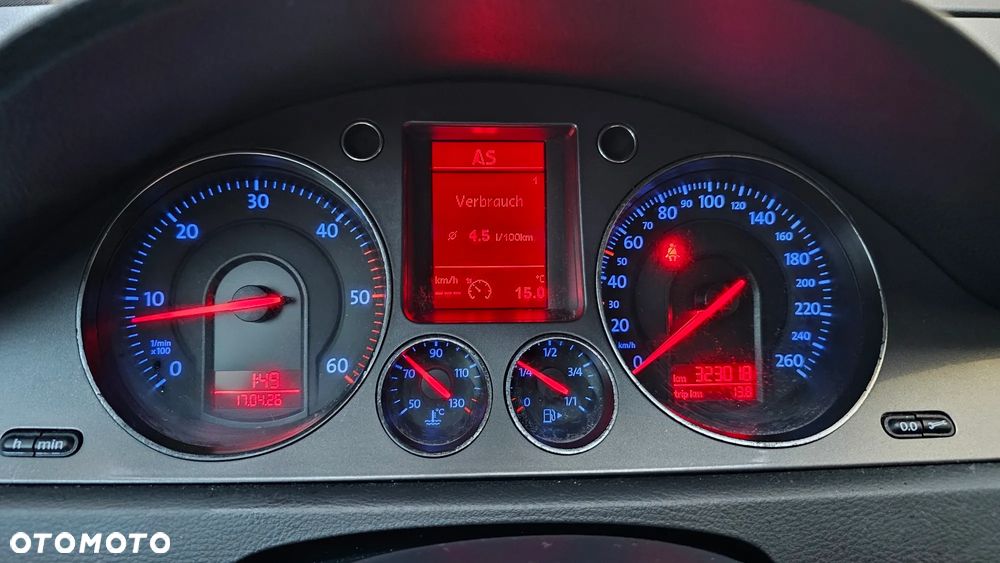 Volkswagen Passat 2.0 TDI Comfortline - 31