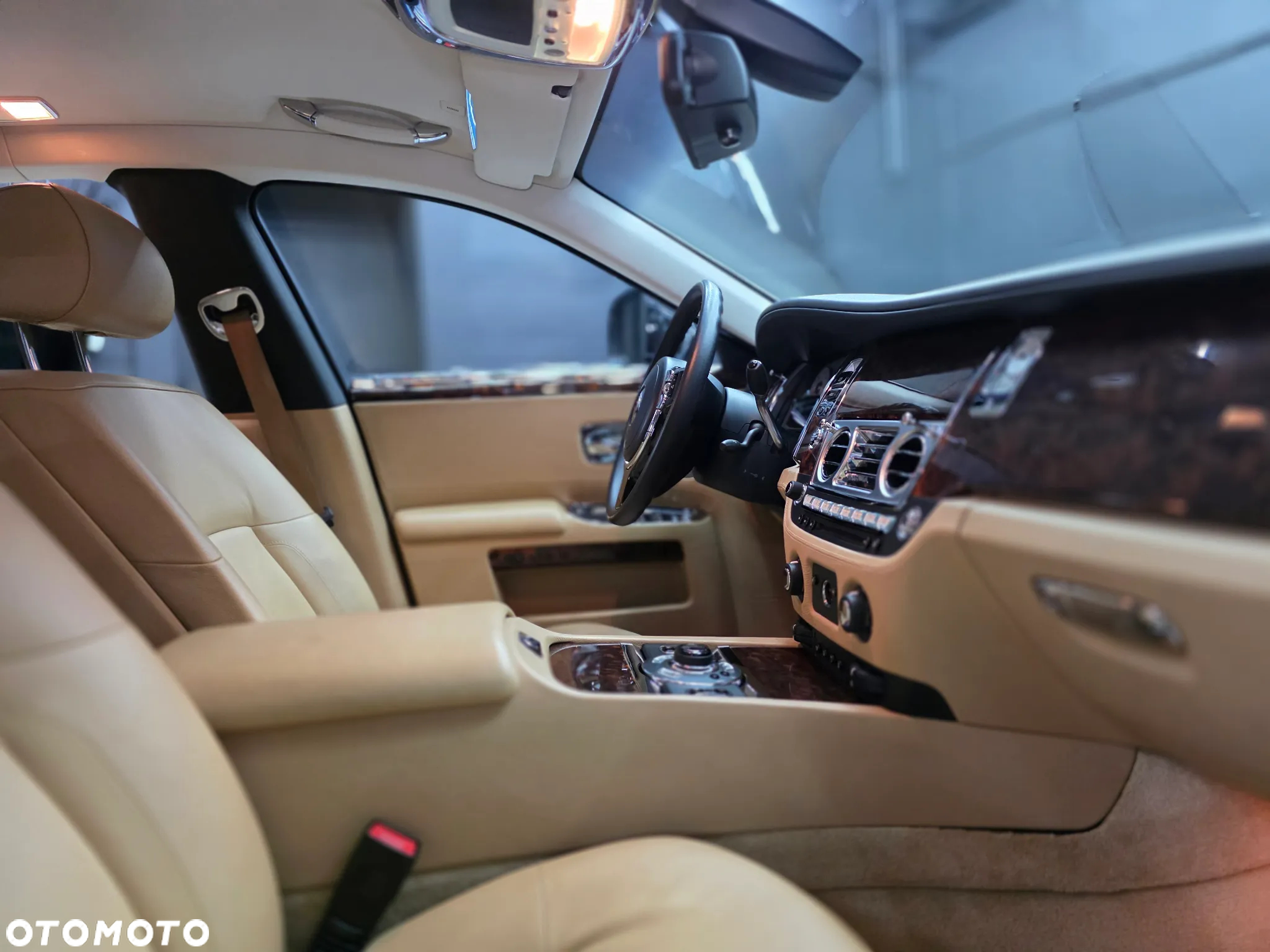 Rolls-Royce Ghost Standard - 15