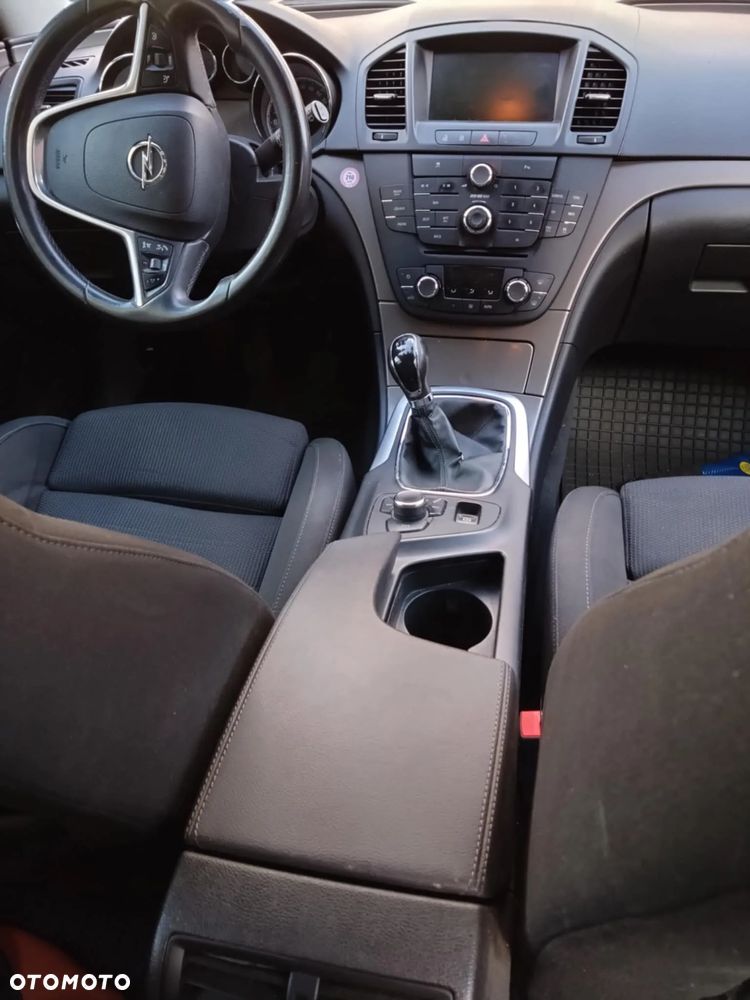 Opel Insignia 1.8 Sports Tourer - 4