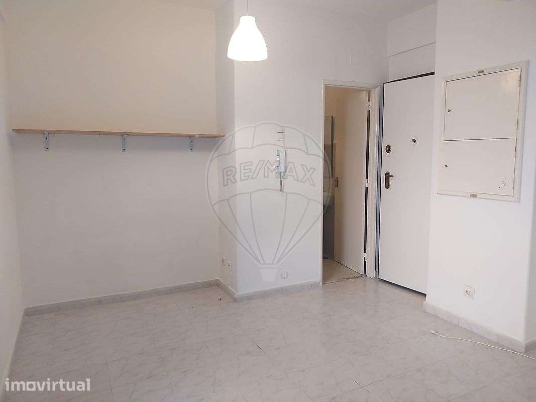 Apartamento T0 para arrendamento - Grande imagem: 4/13