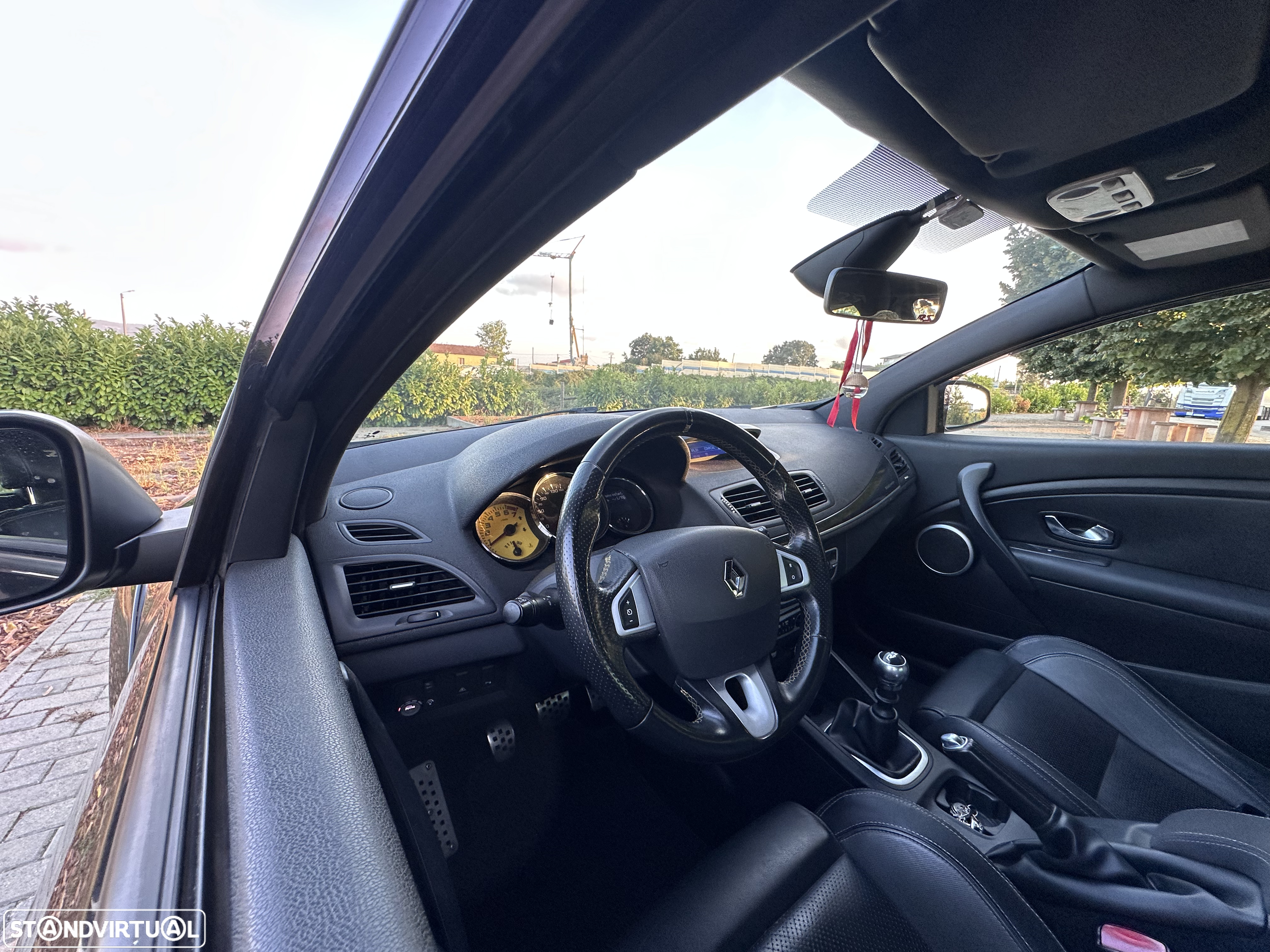 Renault Mégane Coupe 2.0 T 16V RS - 9