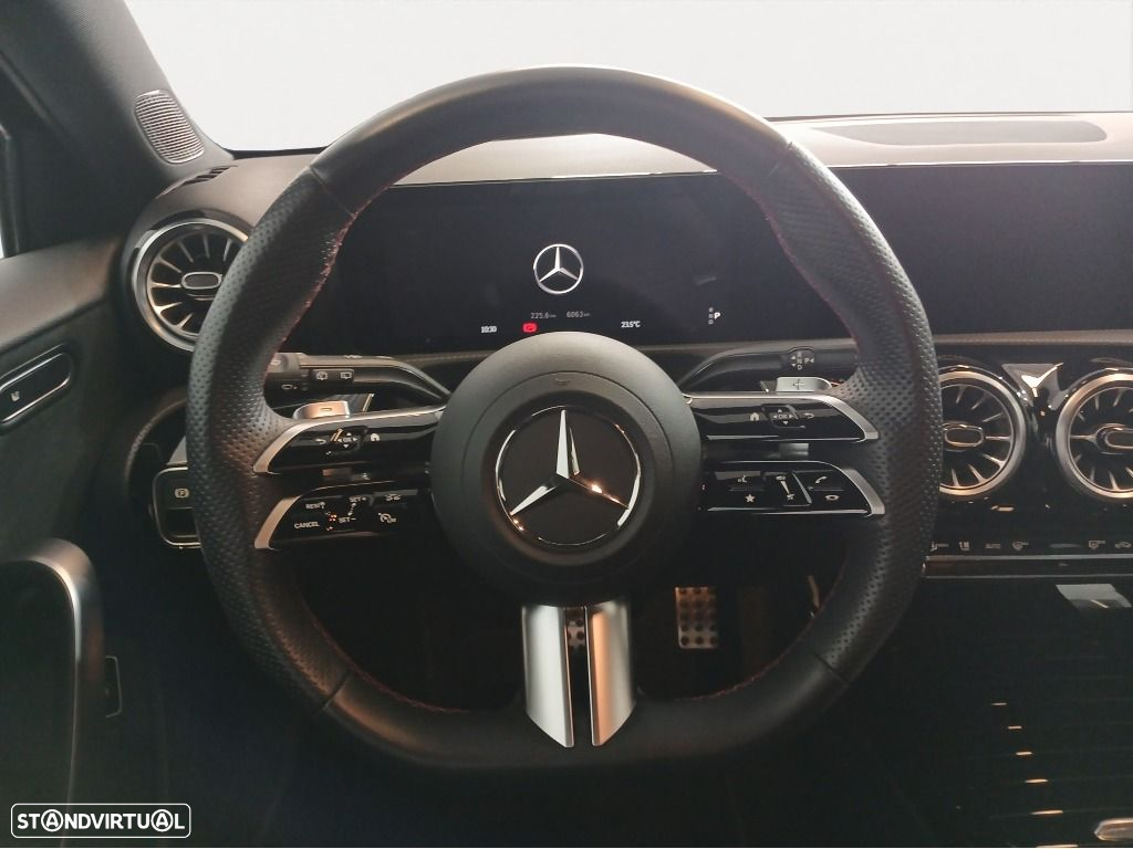 Mercedes-Benz A 250 - 10