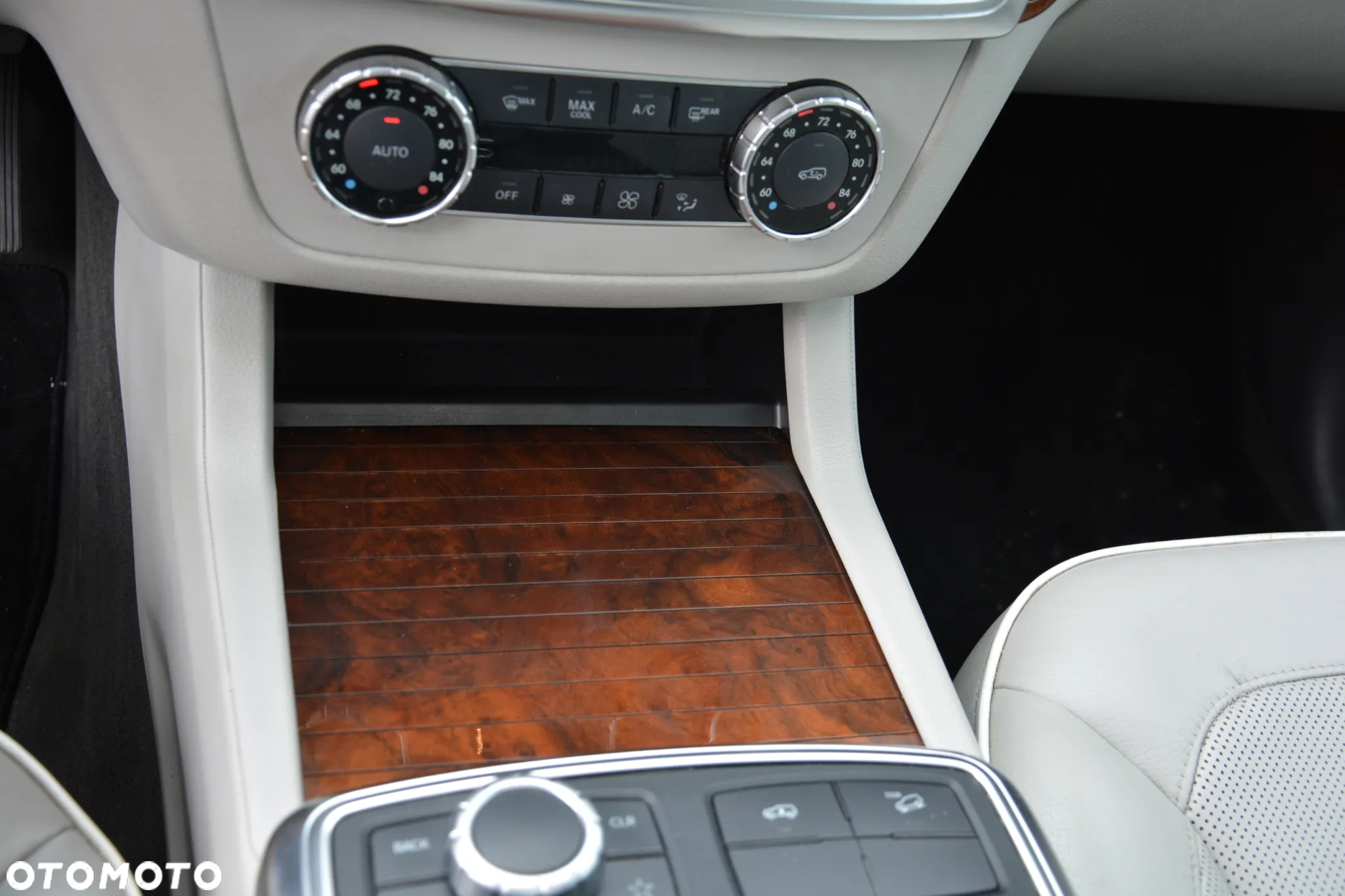 Mercedes-Benz GL - 24