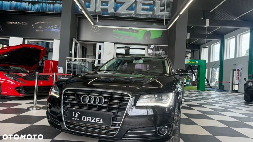 Audi A8 - 1