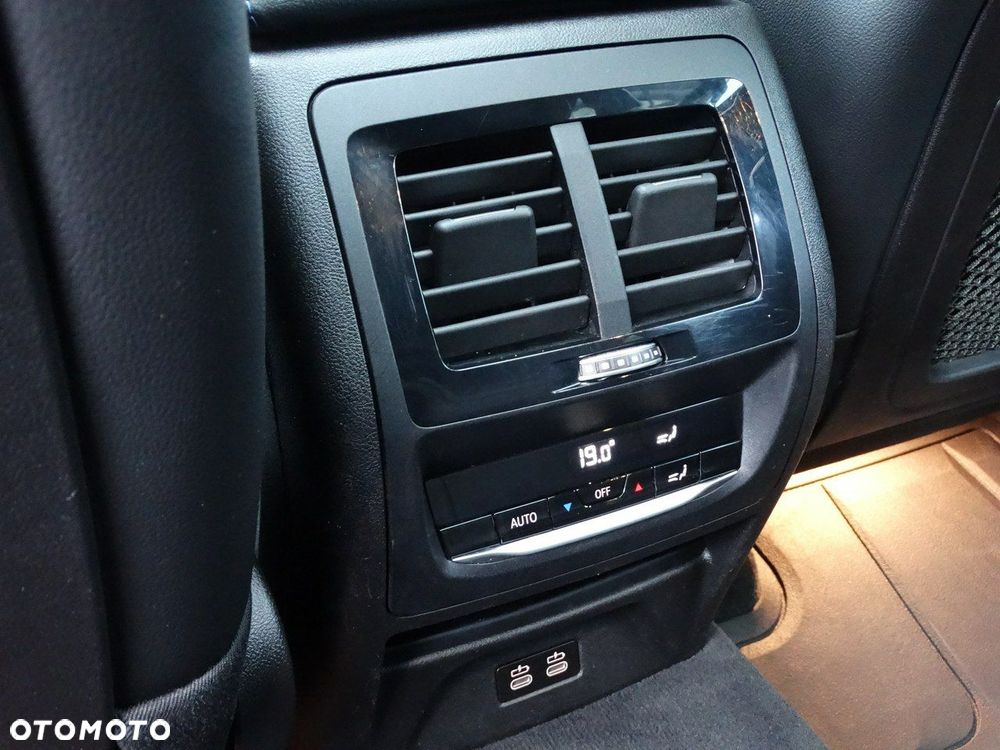 BMW X4 - 16