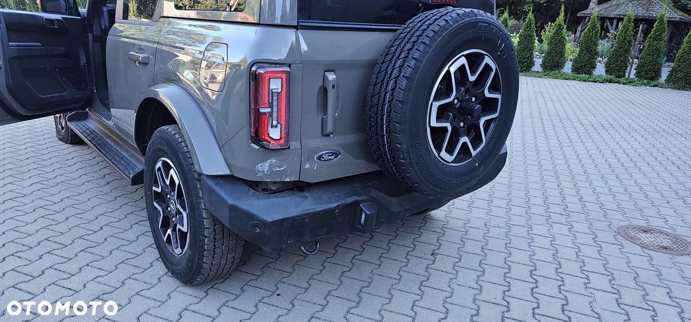 Ford Bronco - 8