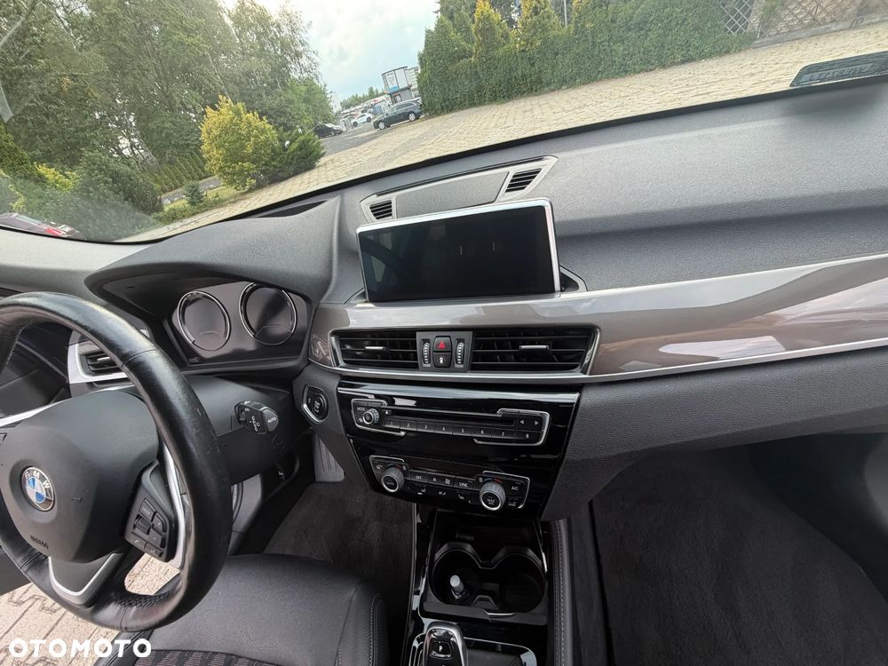 BMW X1 xDrive20i xLine - 17