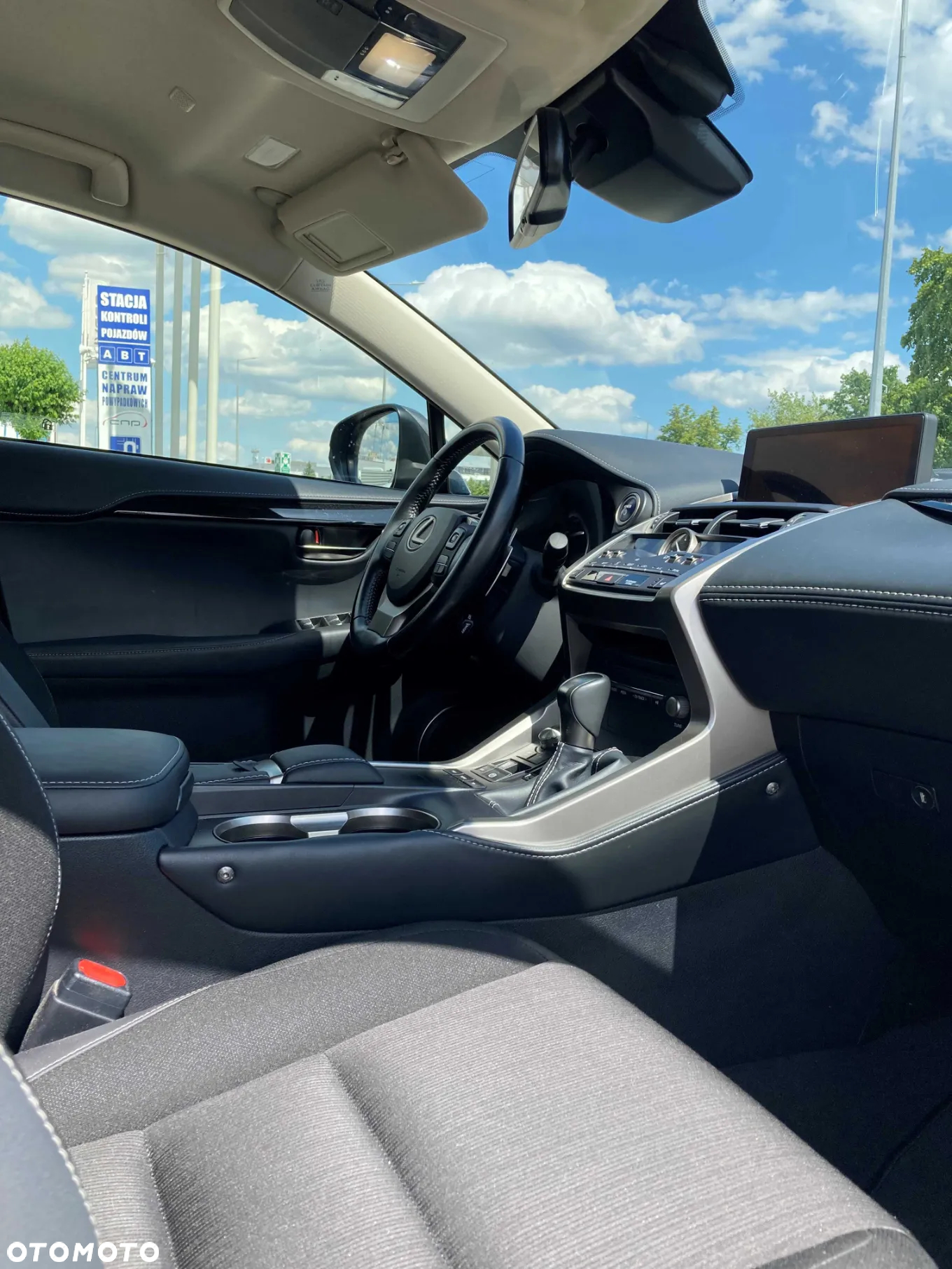 Lexus NX 300h Elegance AWD - 4