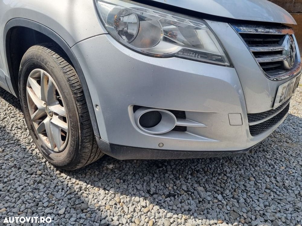 Bara fata Volkswagen Tiguan 5N 2008 - 2011 Reflex silver Metalic LA7W (1326) model fara ... - 2