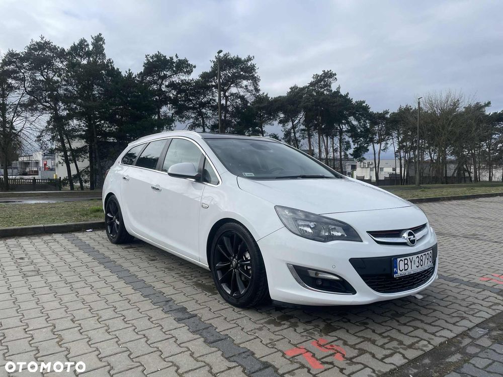 Opel Astra 1.4 Turbo Cosmo - 3