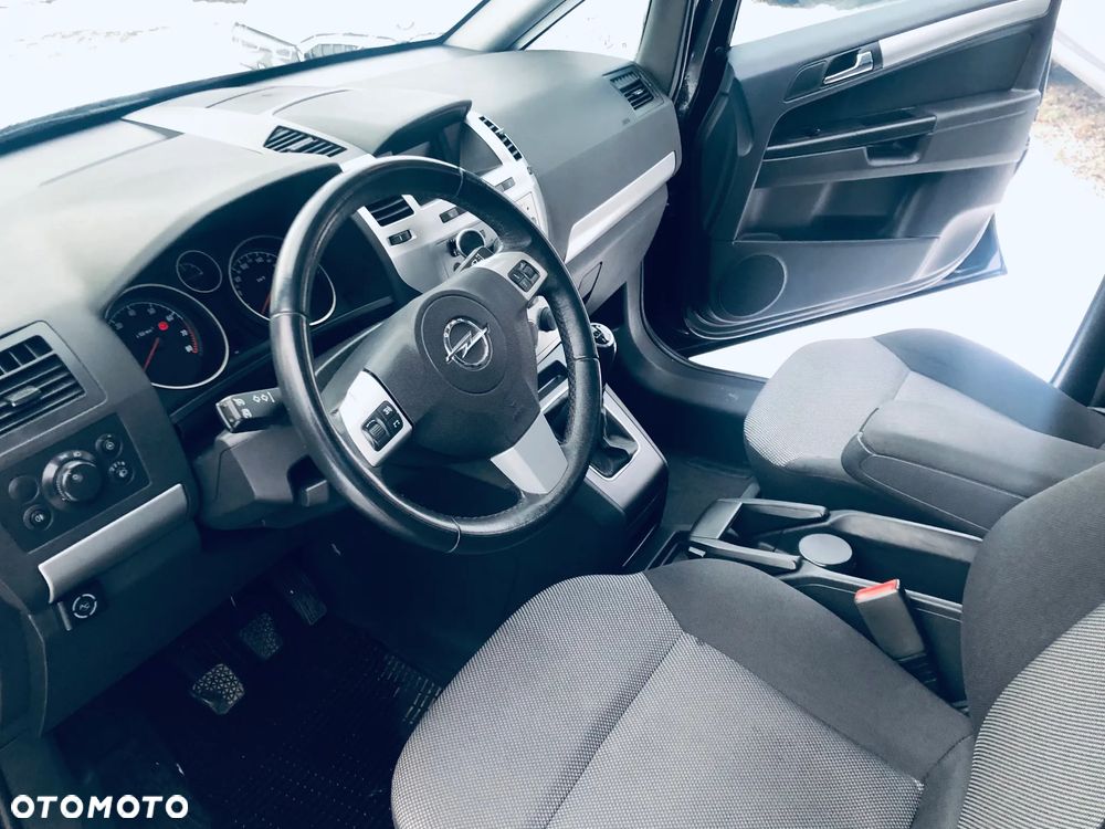 Opel Zafira 1.8 Cosmo - 15