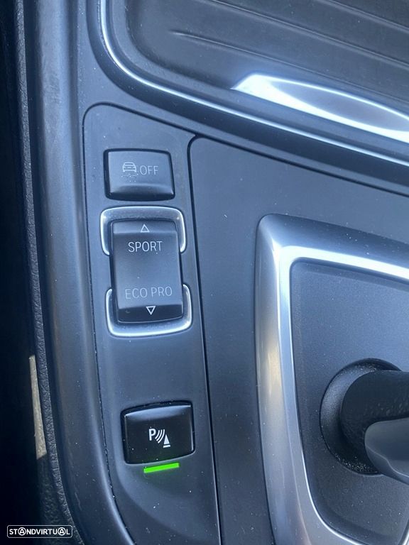 BMW 318 d DPF Aut. Edition Exclusive - 17