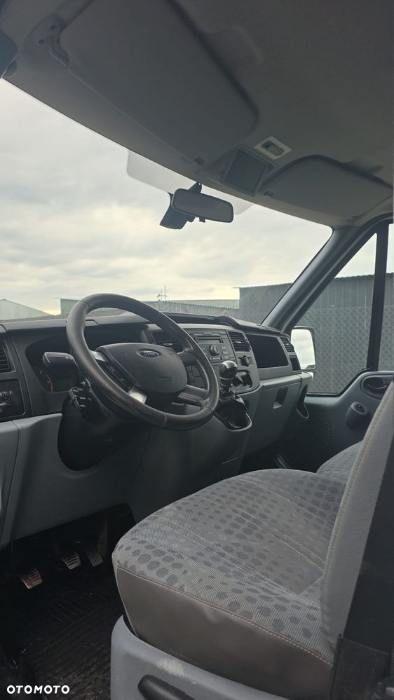 Ford Transit - 30