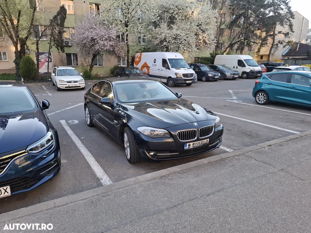 BMW Seria 5 530d xDrive Aut. - 3
