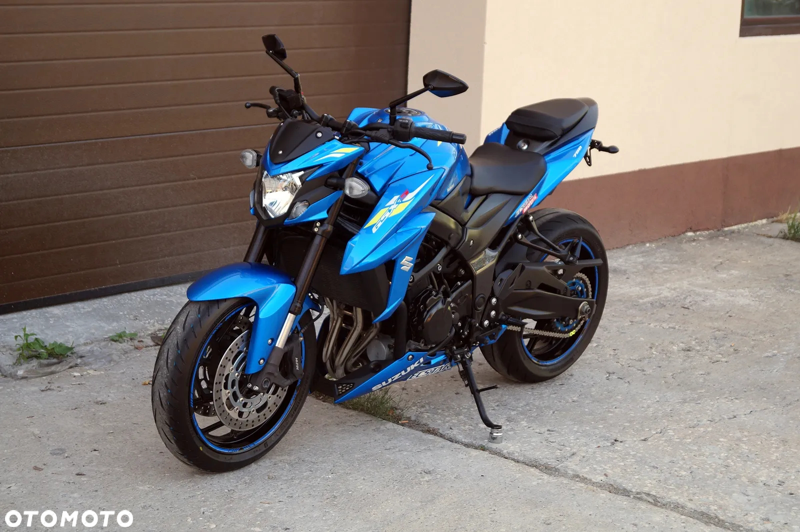 Suzuki GSX - 3