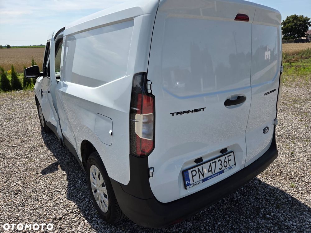 Ford Transit Courier - 2