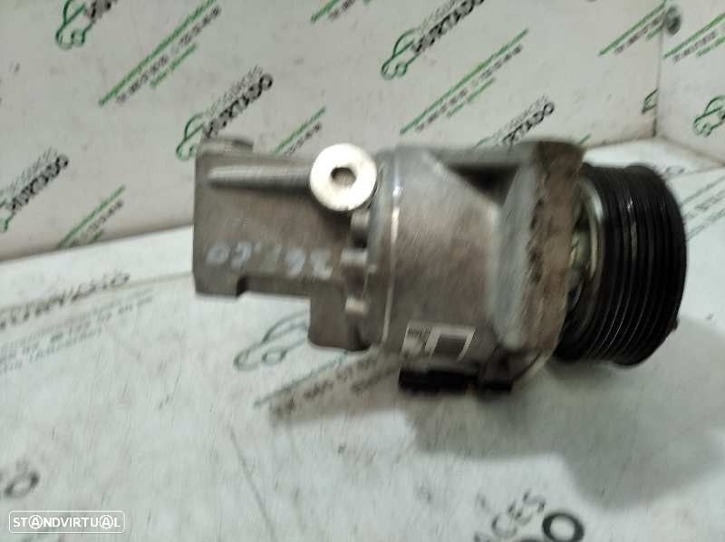 COMPRESSOR AR CONDICIONADO DACIA SANDERO II 2018 -926005689R - 2